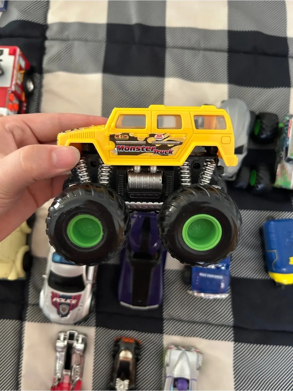 Multi-Color Kids Vehicle Lot